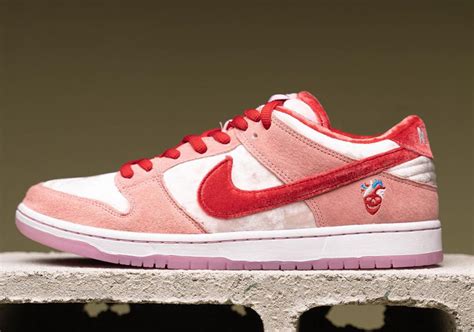 strange love nike dunks